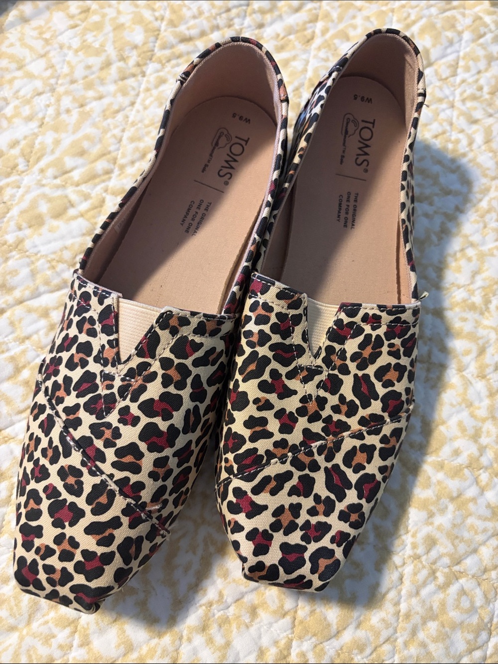 TOMS Leopard-Print Slip-On Alpargata Flats size 9.5 NWOT